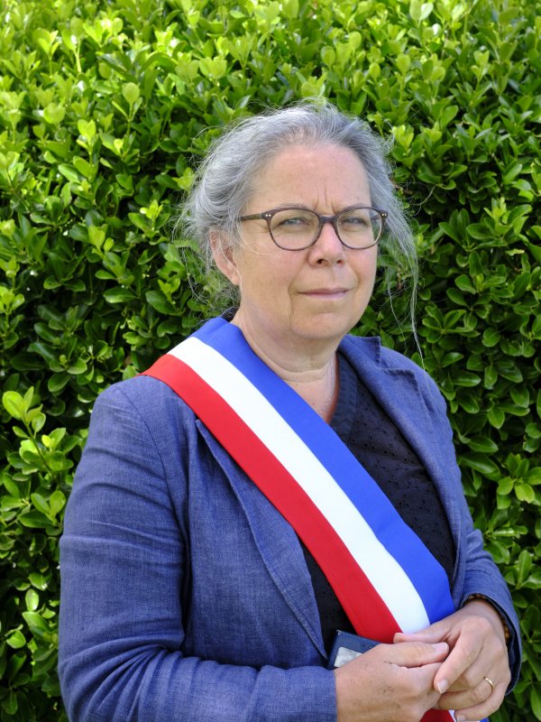 Mme Marie-Hélène QUIEC 